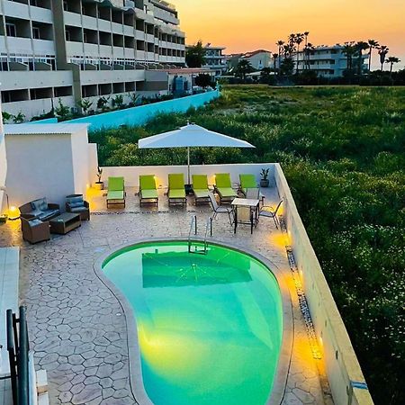White&Blue Luxury Suites Іялісос Екстер'єр фото