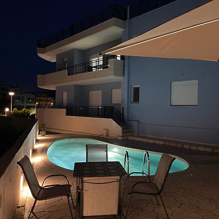 White&Blue Luxury Suites Іялісос Екстер'єр фото